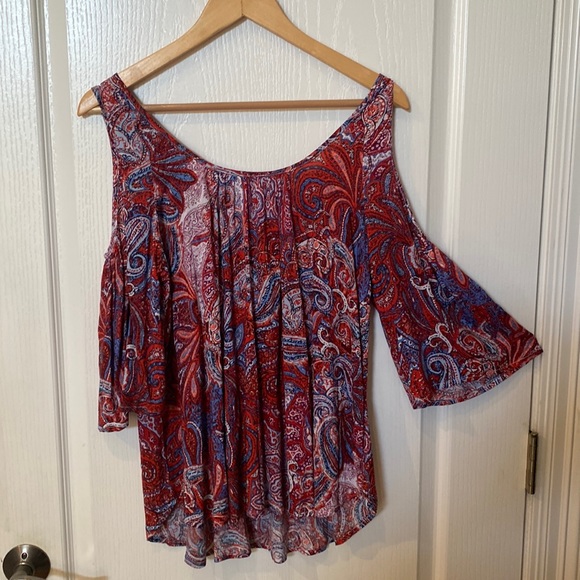 h.i.p. Tops - H.I.P. Nordstrom rack Sz M cold shoulder three-quarter bell sleeve top NWT